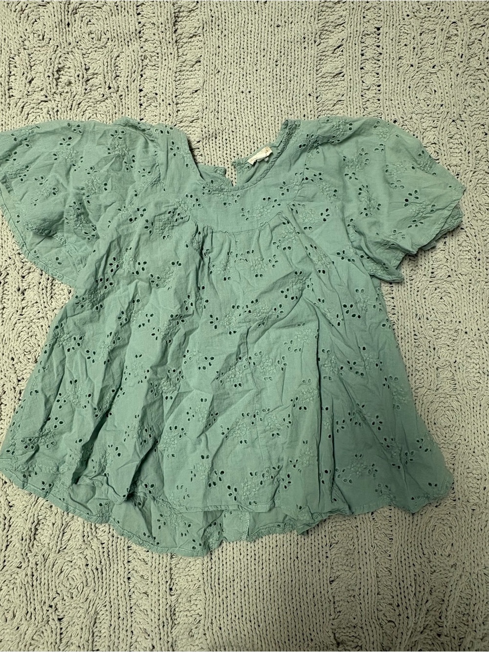 Hem & Thread Mint Green Eyelet Puff-Sleeve Blouse